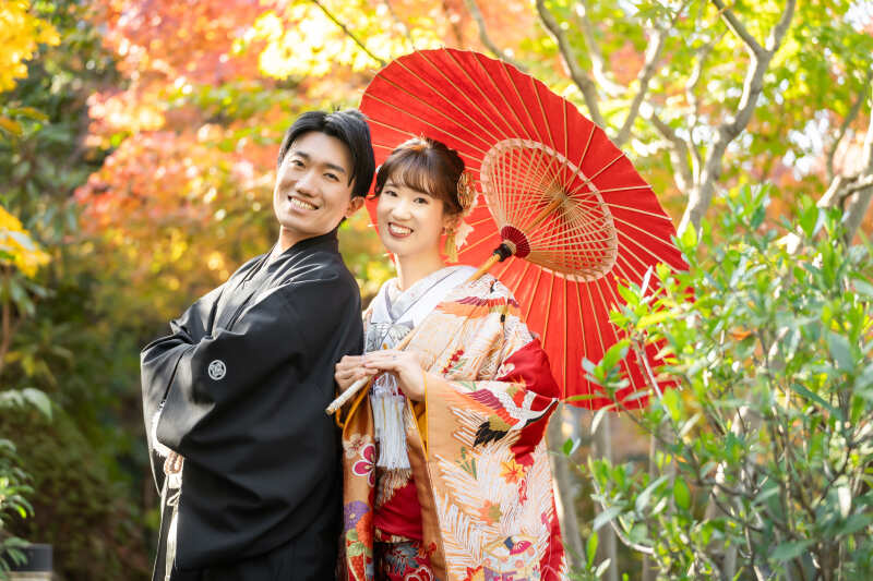 秋の前撮りはどんなところが魅力?季節を楽しむウェディングフォト