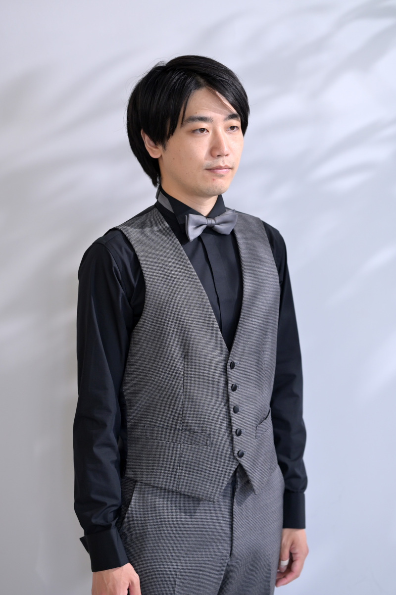 ブラックシャツ入荷!