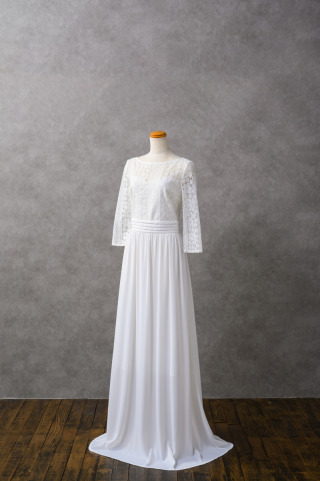 ~スタジオにあるドレス紹介~