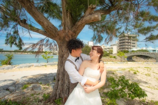 ４月の沖縄北谷町とフォトウェディング