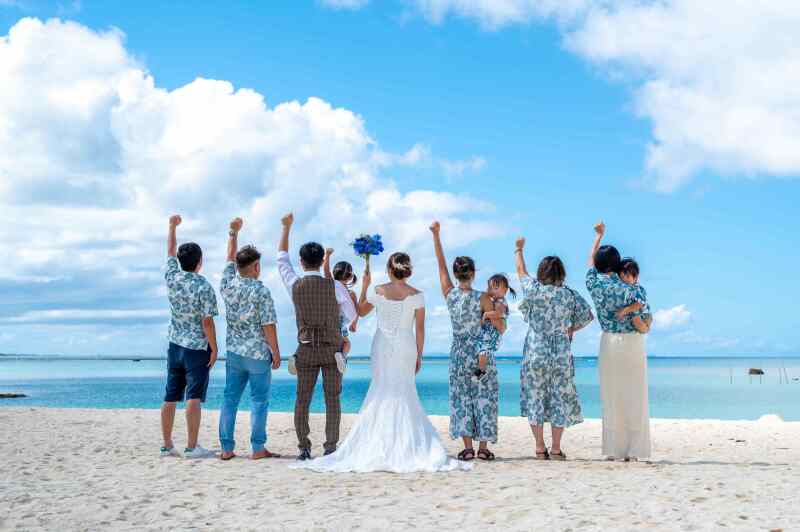 沖縄北谷町でのフォトウェディングは夏休み前が狙い目!
