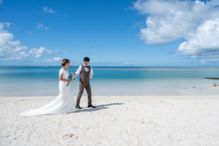 北谷町ではふたりが歩くその姿こそ、もっとも美しい瞬間