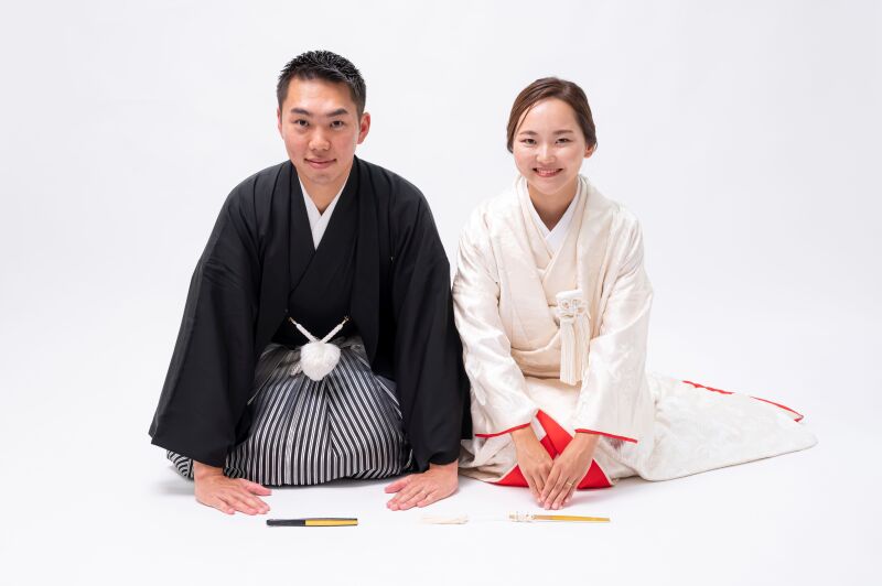 北谷町で幼いお子さまと撮るフォトウェディングのポーズ例