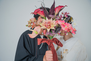 伝統と現代の融合:モダンな和装ウェディングのアイデア