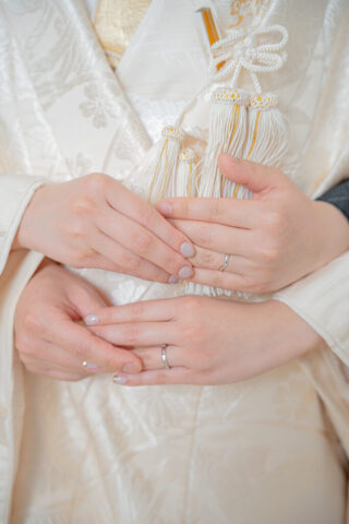 和装セルフフォトでエンゲージメントリングを美しく残す