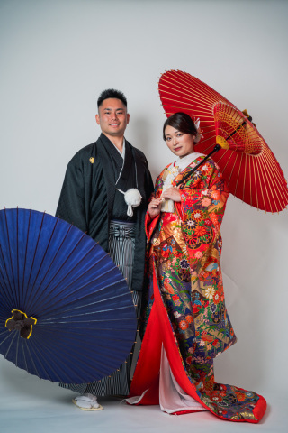 和装にキュンをプラス！ブーケや小物の「可愛い持ち方」演出テク