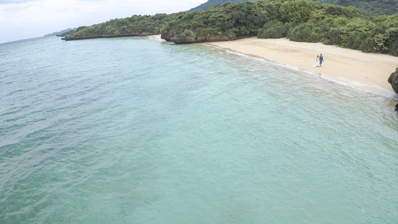 空から見る雄大な海をフォトウエディングで体験していただきたい！