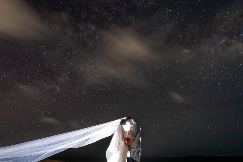 星空の下でフォトウエディングを。星空保護区の石垣島