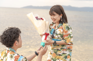 石垣島でプロポーズするならBlueSoda!演出のお手伝いもプラン内で。