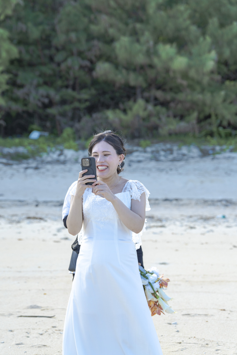 お互いにスマホで写真を撮り合うのも楽しみの一つです!素晴らしい思い出を!