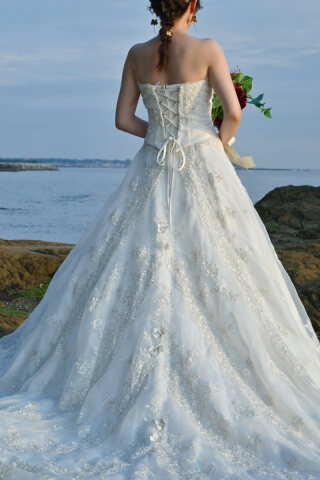 夕焼けに照らされたドレスがとても◎