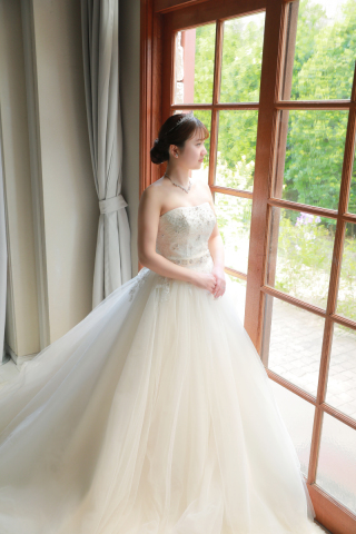 ボリューム感のあるドレスに♪