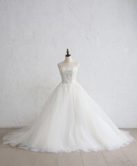 新作衣装入荷致しました♪