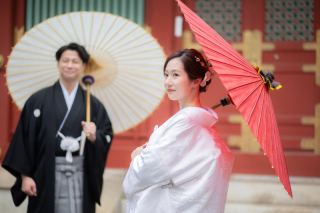 紅白の番傘でより和を演出