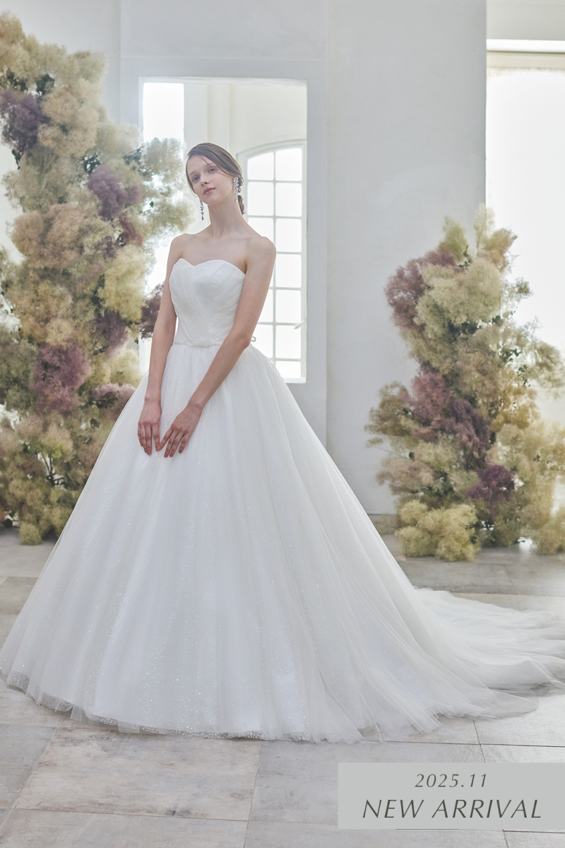 ＼ 新作ドレスが入荷しました ／