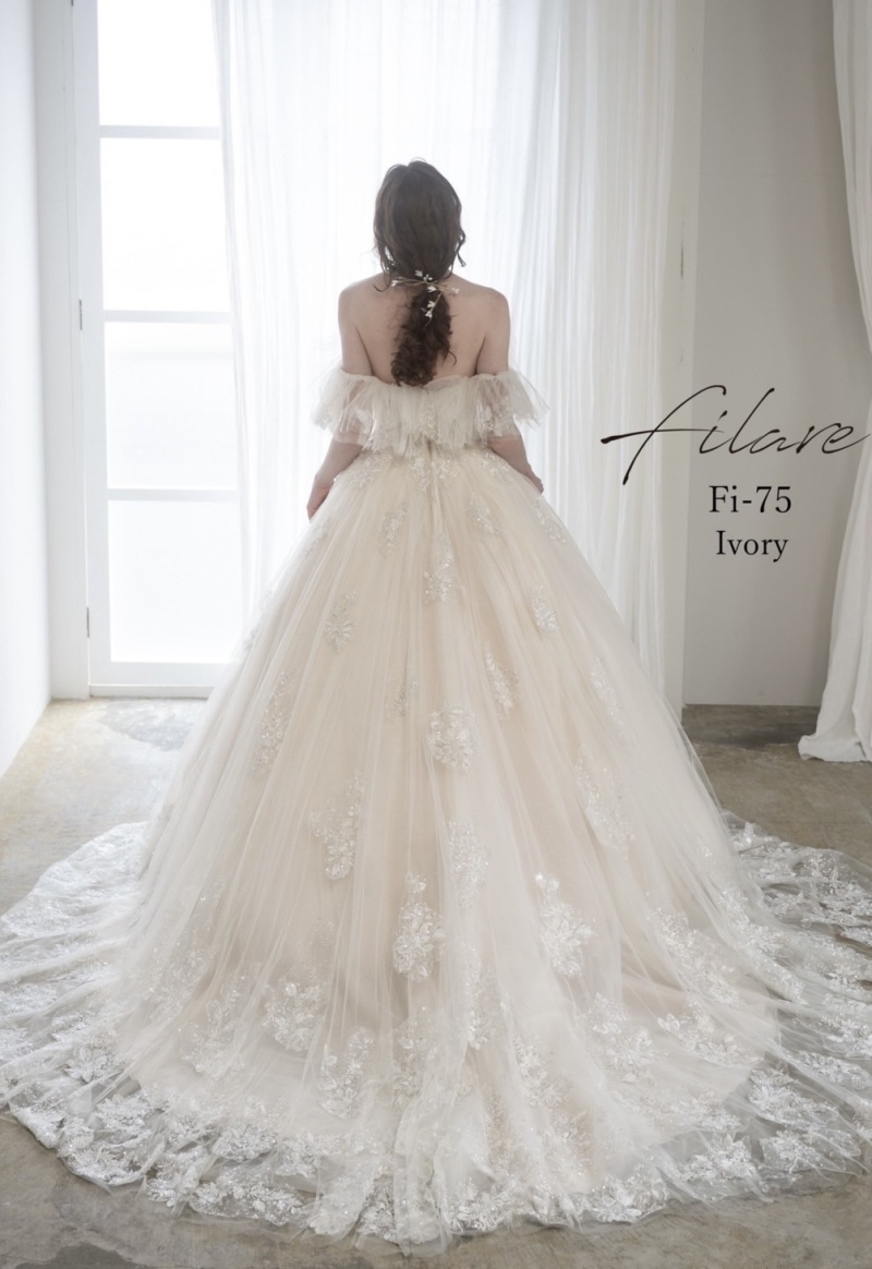 \ 新作ドレスが入荷しました /