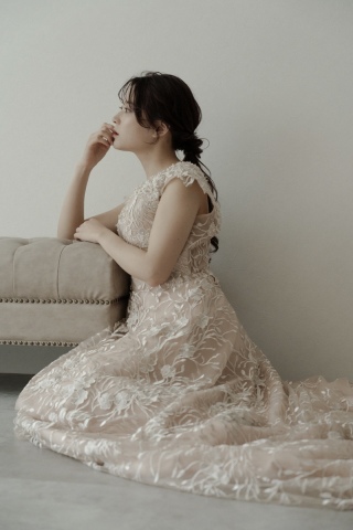 パーソナルカラー別　似合うウェディングドレスカラー紹介