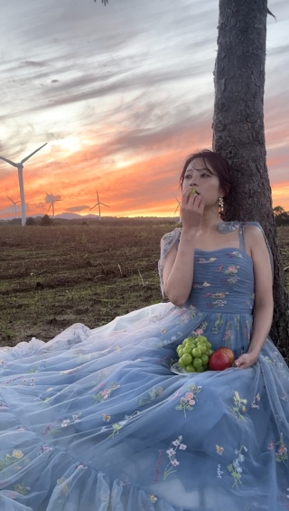 「CYGNE 」新作ドレス近日公開！