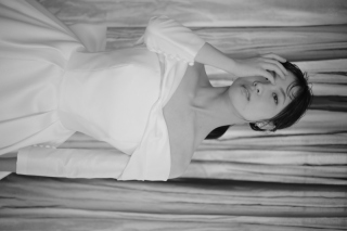 シンプルなウェディングドレスですが、袖の付け方選べます!