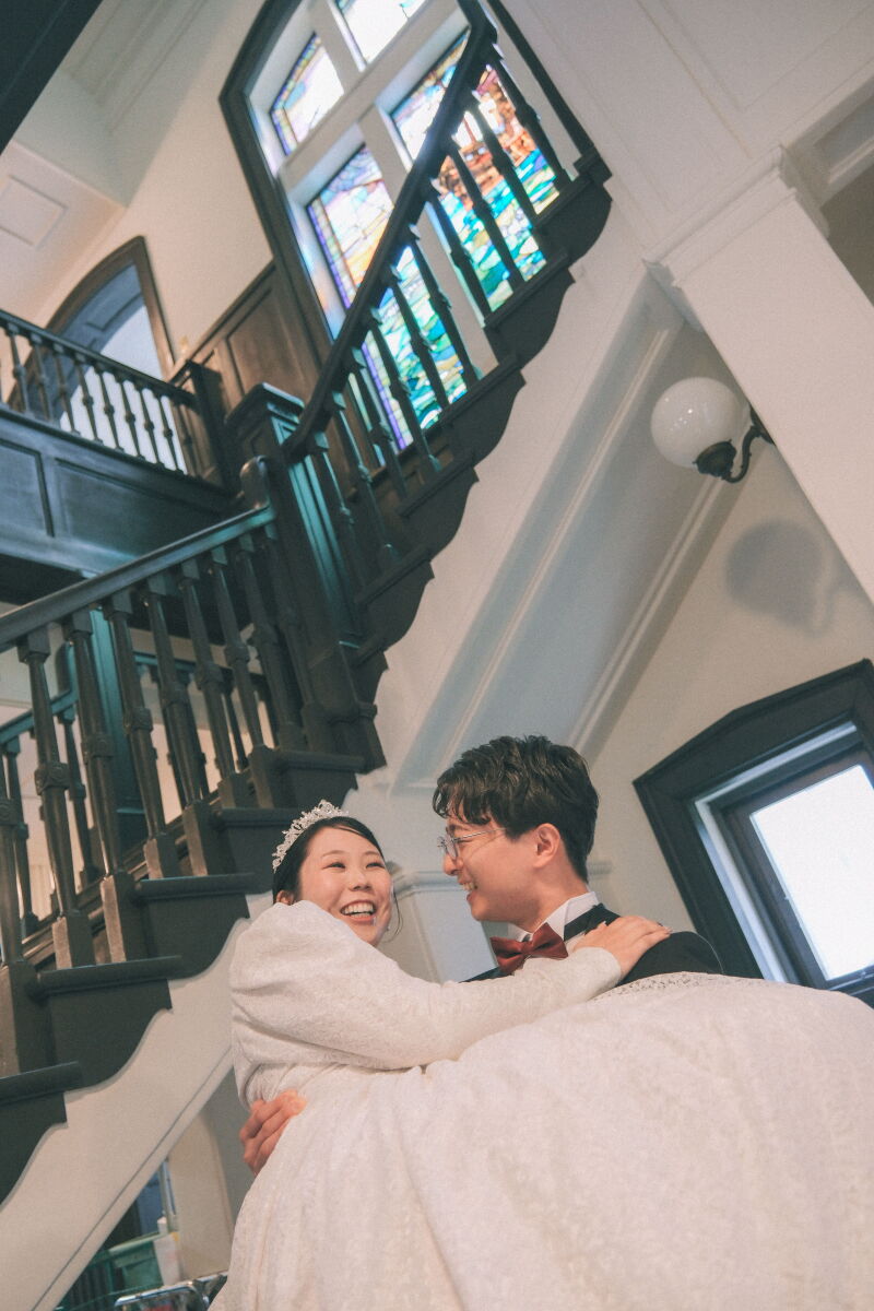 雨でも安心のロケーション撮影～開港記念会館～