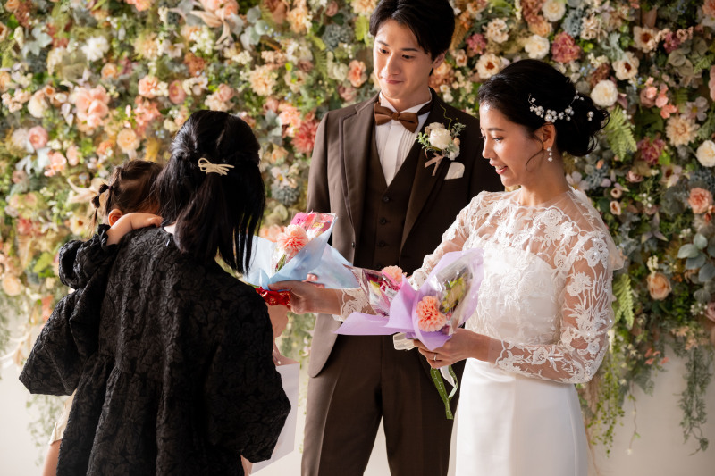 家族や友人に感謝を伝える Photo Wedding
