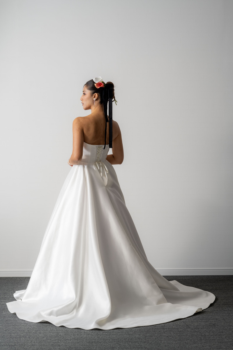 【スタジオシャルマン衣装の価格】