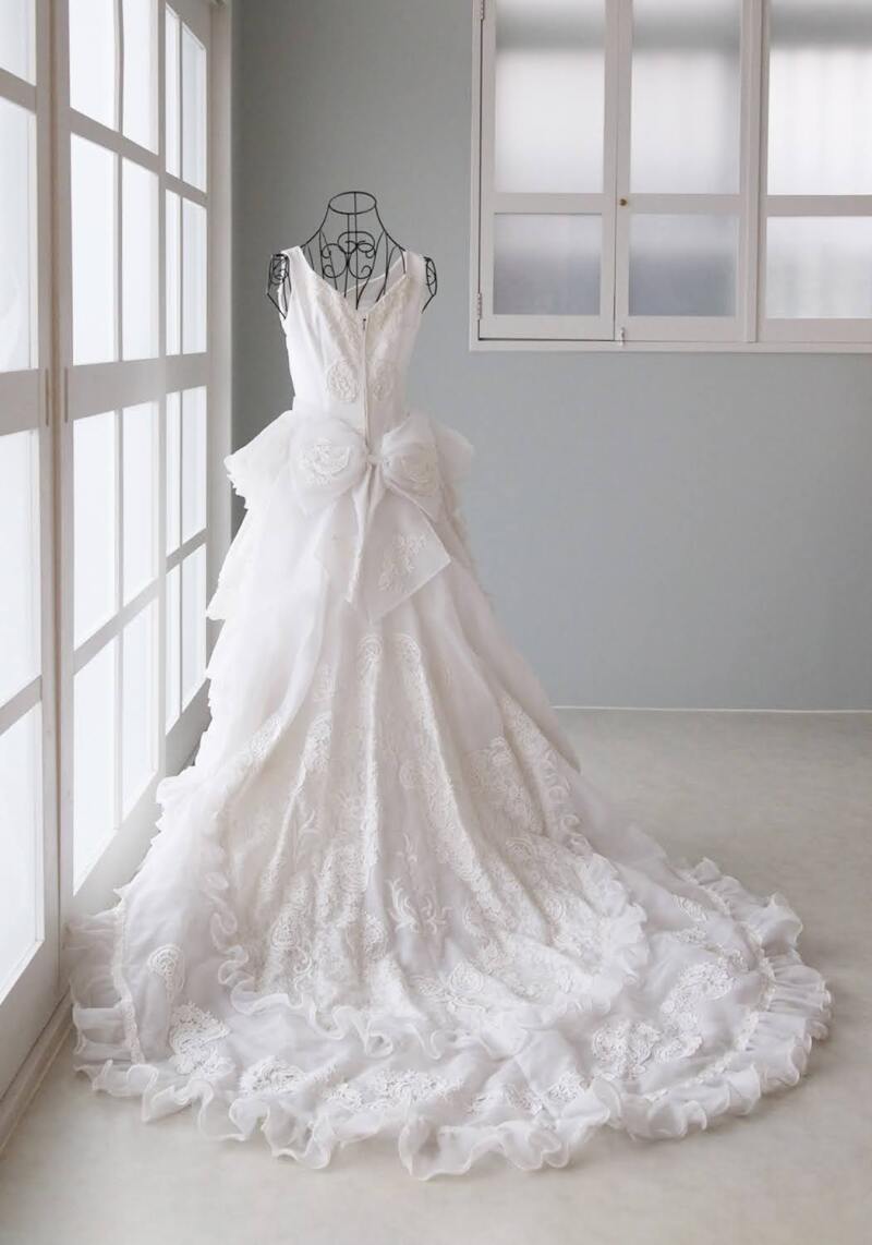 お衣装紹介〜ウエディングドレス01〜