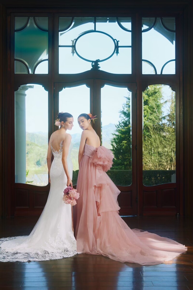 “挙式本番クオリティドレス“が着用可能なFOURSIS&CO.プランが超お得に