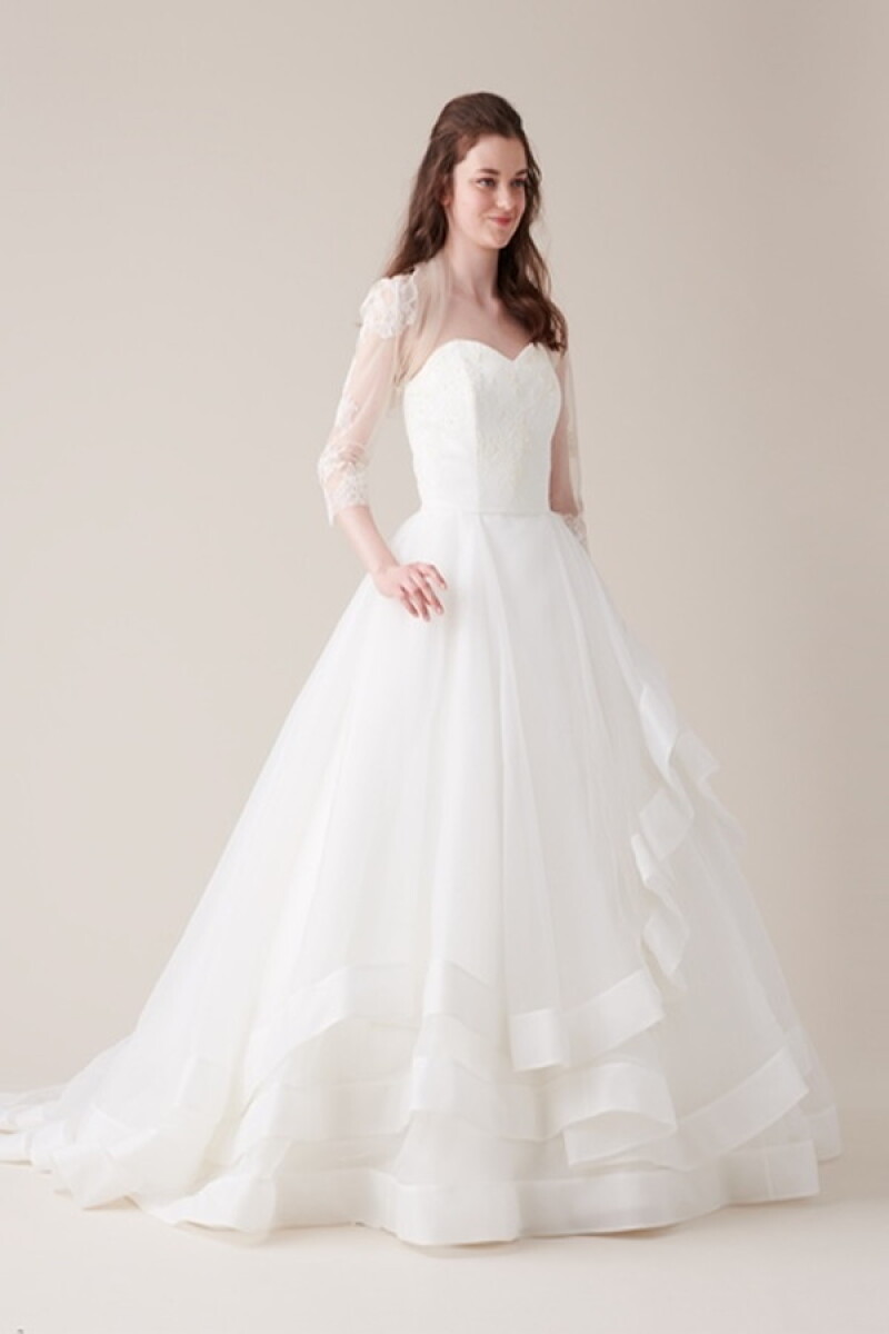 自分にぴったりの1着を見つけよう♡ ドレスラインの基本をチェック♩