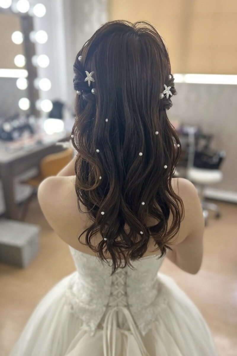\おしゃれ花嫁さん必見♡/石垣島フォトウェディングにぴったりなダウンスタイル特集