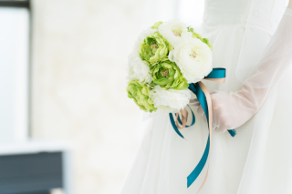 ドレス+アイテムでよりおふたりらしく!