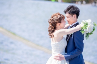 まるでプリンセス気分！　前撮りの&ldquo;抱っこショット&rdquo;が可愛いすぎ！