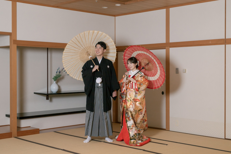 婚礼衣装「色打掛」に込められた意味とは？　柄の由来もチェックしよう