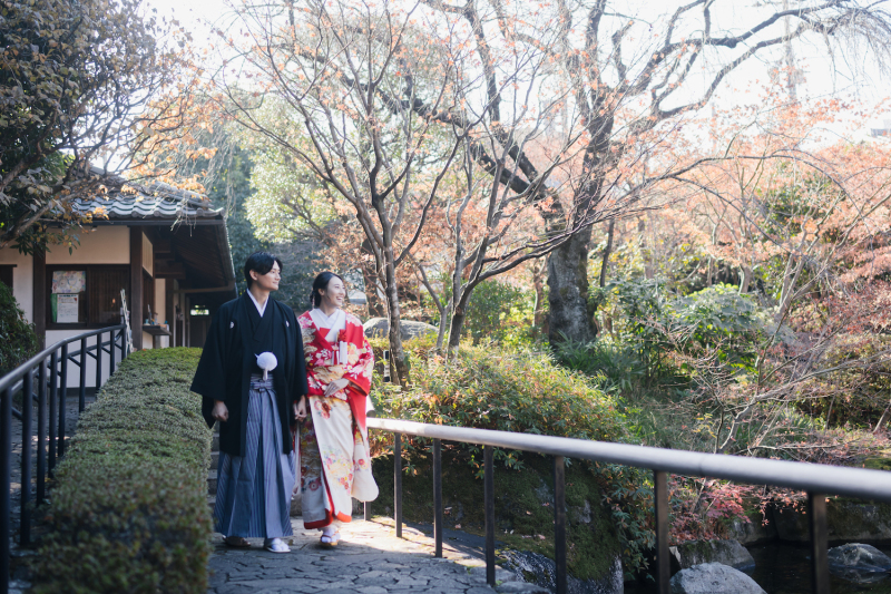 好きな衣装を 好きなだけ。追加料金ゼロで 叶える理想のフォトウェディング