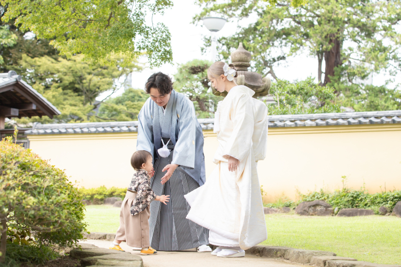 緊張せずに自然な笑顔を作りたい！　前撮りの笑顔のコツ