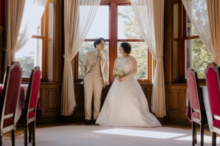 ウェディングドレス姿を美しく見せる! 花嫁の「基本の姿勢」とは?