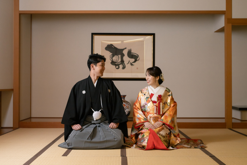 婚礼衣装「色打掛」に込められた意味とは？　柄の由来もチェックしよう