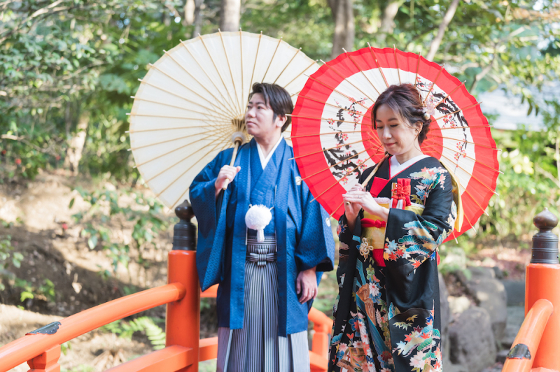 結婚式の前撮りは式場で？　それとも外注？　それぞれのメリットを解説！