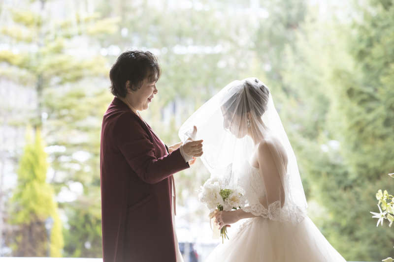 花嫁の特権「ベール」を最大限引き出すウェディングフォトアイデア