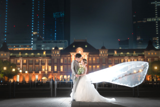 【雨のフォトウェディング】幻想的な雨のロケーション撮影