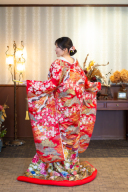 花嫁を彩るおめでたい文様