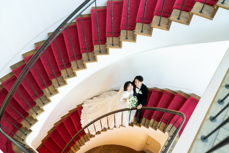 アンティークに囲まれたクラシカルな空間♪北野ホテルでのウェディングフォト