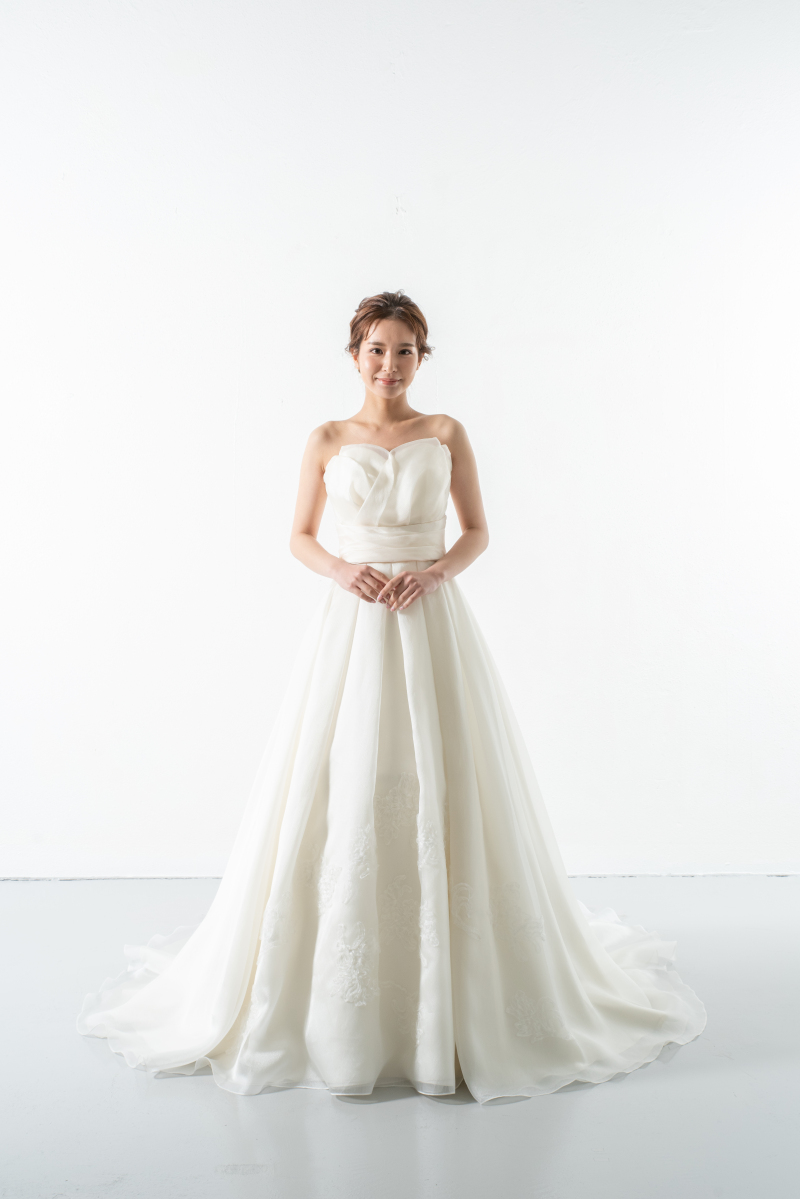 シンプルドレスの魅力