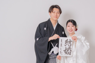 【入籍日限定プラン】婚姻届を出したその足で！一生の思い出に残る記念フォト撮影