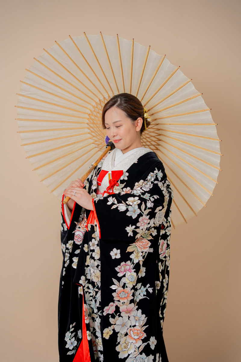 【白無垢と色打掛、どっちが似合う?】花嫁衣装の選び方をご紹介♡