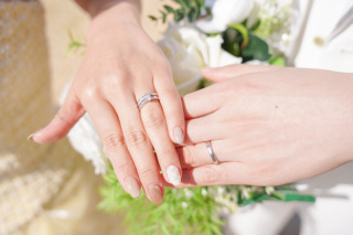 結婚指輪も思い出のワンシーン♪