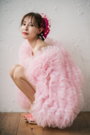 ふんわり軽やかに映えるチュール素材の魅力｜Cli’O Auraの衣装コレクション