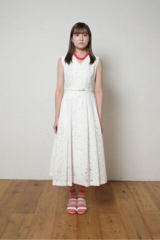 60sレトロのきらめき｜ドレス感と色で魅せる3スタイル