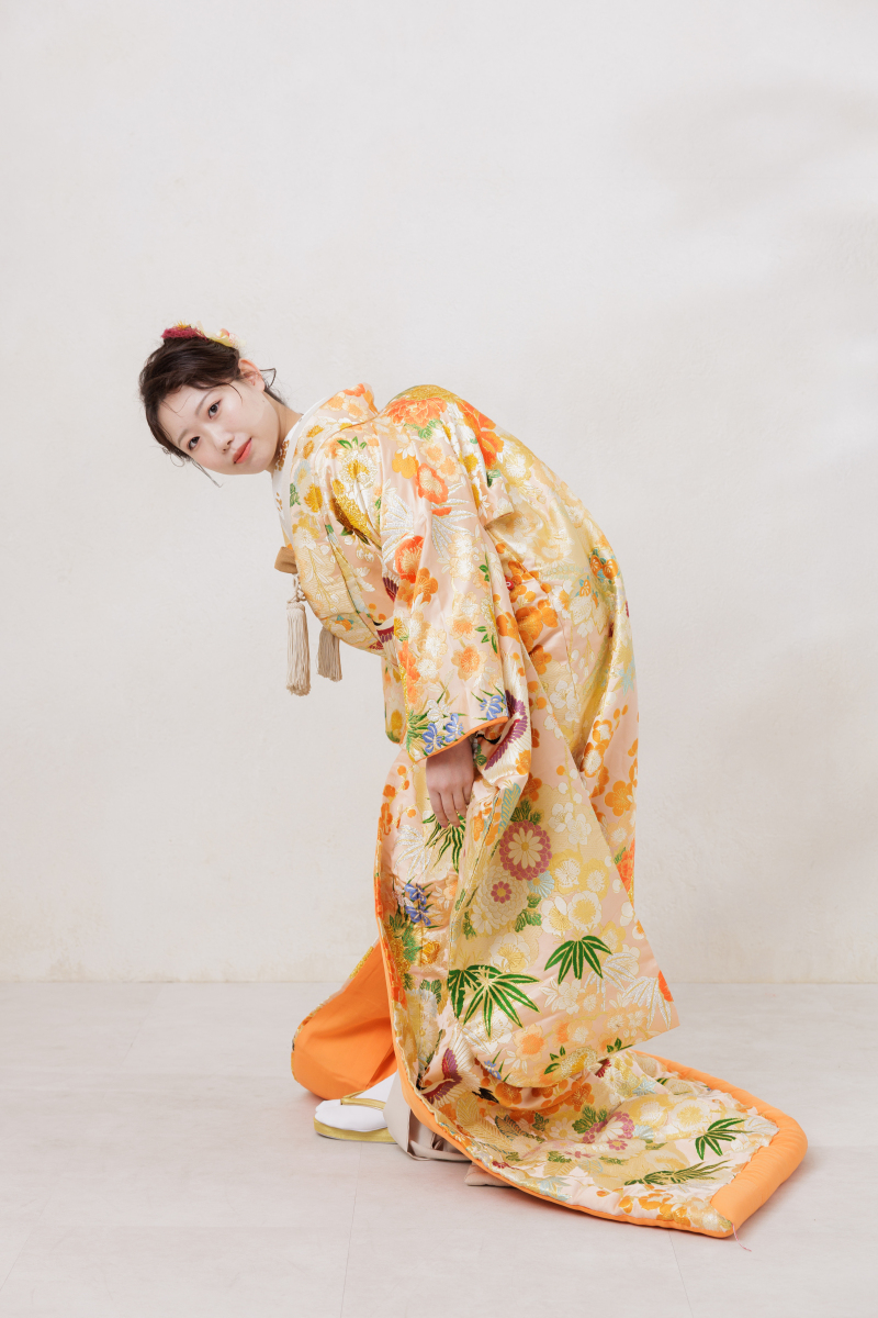 色で変わる、花嫁の印象 ― 色打掛の魅力 ―