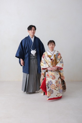 白背景でシンプルに!!